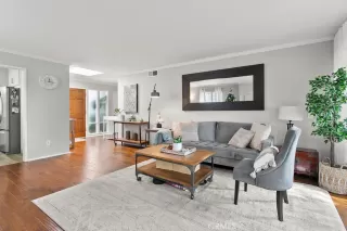 Photo #6: OC22248980 Listing 