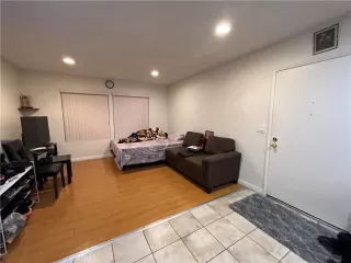 Photo #3: OC22249026 Listing