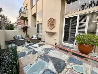 Photo #2: OC22249440 Listing 