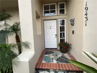 Photo #6: OC22249440 Listing 