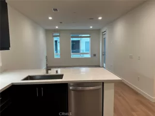 Photo #3: OC22249983 Listing