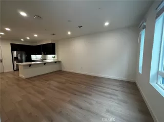 Photo #4: OC22249983 Listing