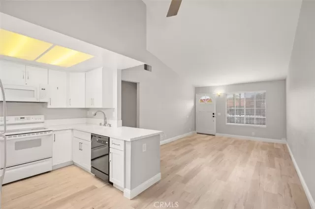 MLS: OC22250745 Condo For Sale