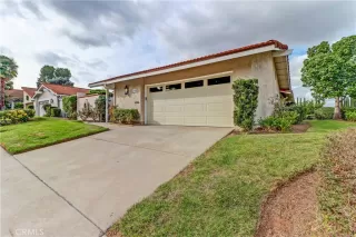 Photo #2: OC22250892 Listing