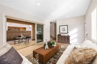 Photo #2: OC22251431 Listing