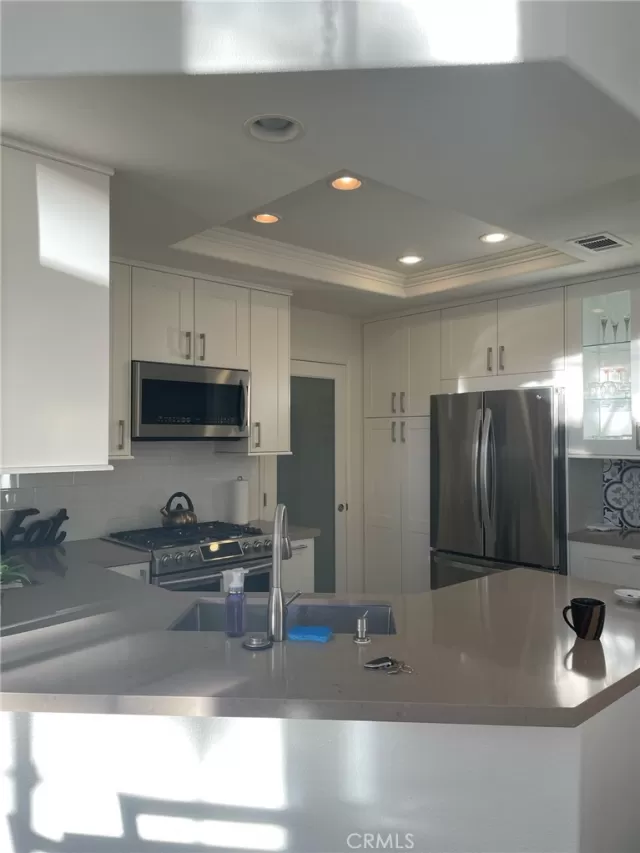 MLS: OC22251473 Condo For Sale