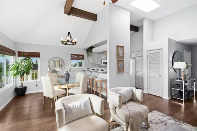 MLS: OC22251626 Condo For Sale