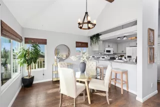 Photo #1: OC22251626 Listing