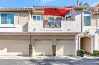 Photo #4: OC22251784 Listing