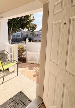 Photo #3: OC22251859 Listing 