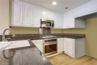 Photo #3: OC22252215 Listing