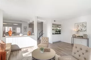 Photo #4: OC22252369 Listing 