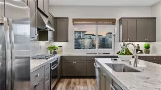 Photo #2: OC22252407 Listing