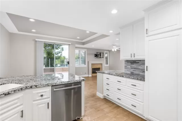 MLS: OC22252572 Condo For Sale