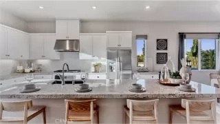 Photo #2: OC22252618 Listing 