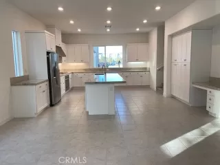 Photo #3: OC22252618 Listing 