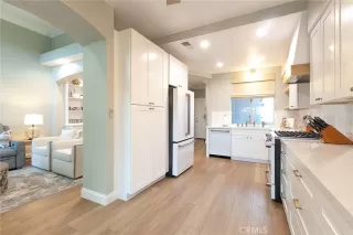 Photo #6: OC22252743 Listing