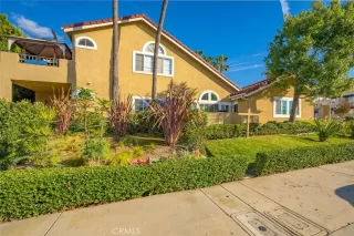 Photo #1: OC22252837 Listing 