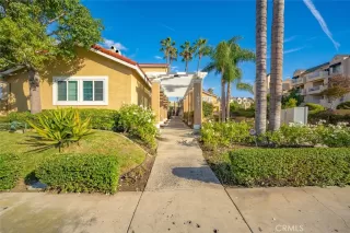 Photo #2: OC22252837 Listing 