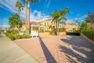 Photo #3: OC22252837 Listing 