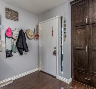 Photo #3: OC22252878 Listing 