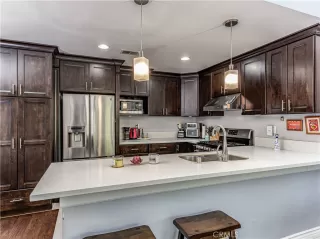 Photo #6: OC22252878 Listing 