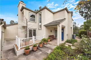 Photo #1: OC22253012 Listing 