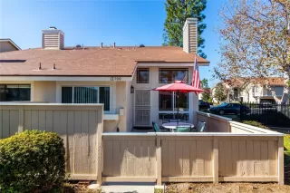 Photo #1: OC22253056 Listing