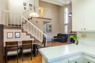 Photo #6: OC22253056 Listing