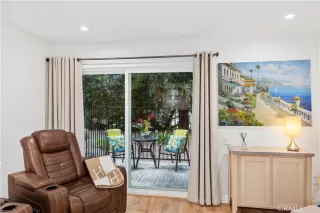 Photo #5: OC22253257 Listing