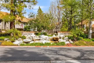 Photo #1: OC22253418 Listing 