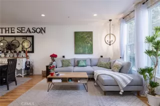 Photo #3: OC22253910 Listing