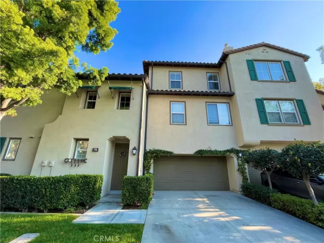 MLS: OC22254482 Condo For Sale