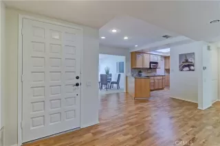 Photo #4: OC22254788 Listing