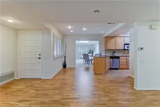 Photo #5: OC22254788 Listing