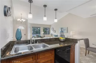 Photo #3: OC22254846 Listing 