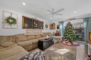 Photo #5: OC22254966 Listing 