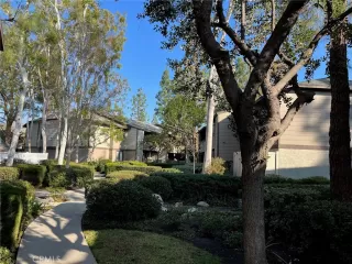 Photo #2: OC22255279 Listing 