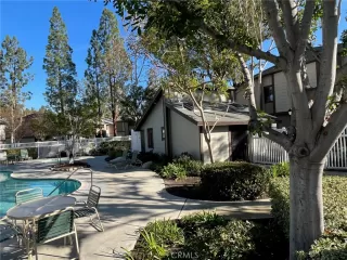 Photo #3: OC22255279 Listing 