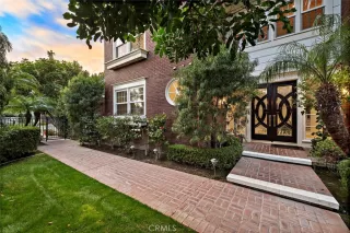 Photo #2: OC22255310 Listing 