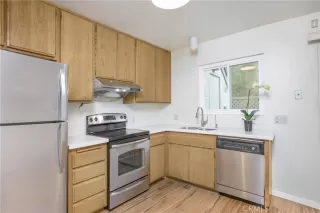 Photo #5: OC22255316 Listing 