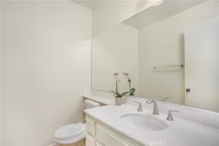 Photo #6: OC22255316 Listing 