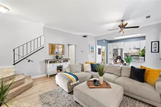 Photo #4: OC22255466 Listing