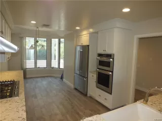 Photo #6: OC22255495 Listing 