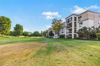 Photo #2: OC22255712 Listing