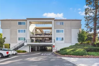 Photo #4: OC22255712 Listing