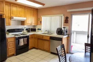 Photo #5: OC22255865 Listing 