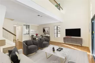 Photo #2: OC22256209 Listing 