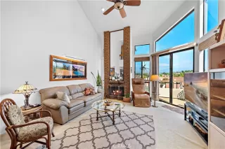 Photo #4: OC22256222 Listing 