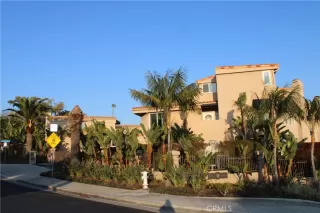 Photo #4: OC22256472 Listing 